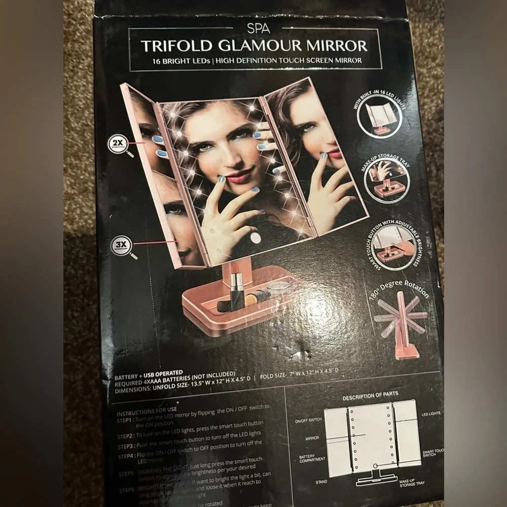 NWT Tri-fold Lighted Vanity Makeup Mirror with 3x/2x Magnification,21 LEDs Light